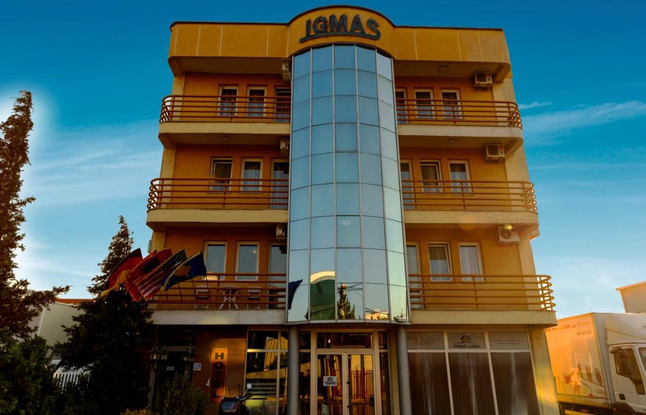 Hotel Igmas Pristina Exterior foto